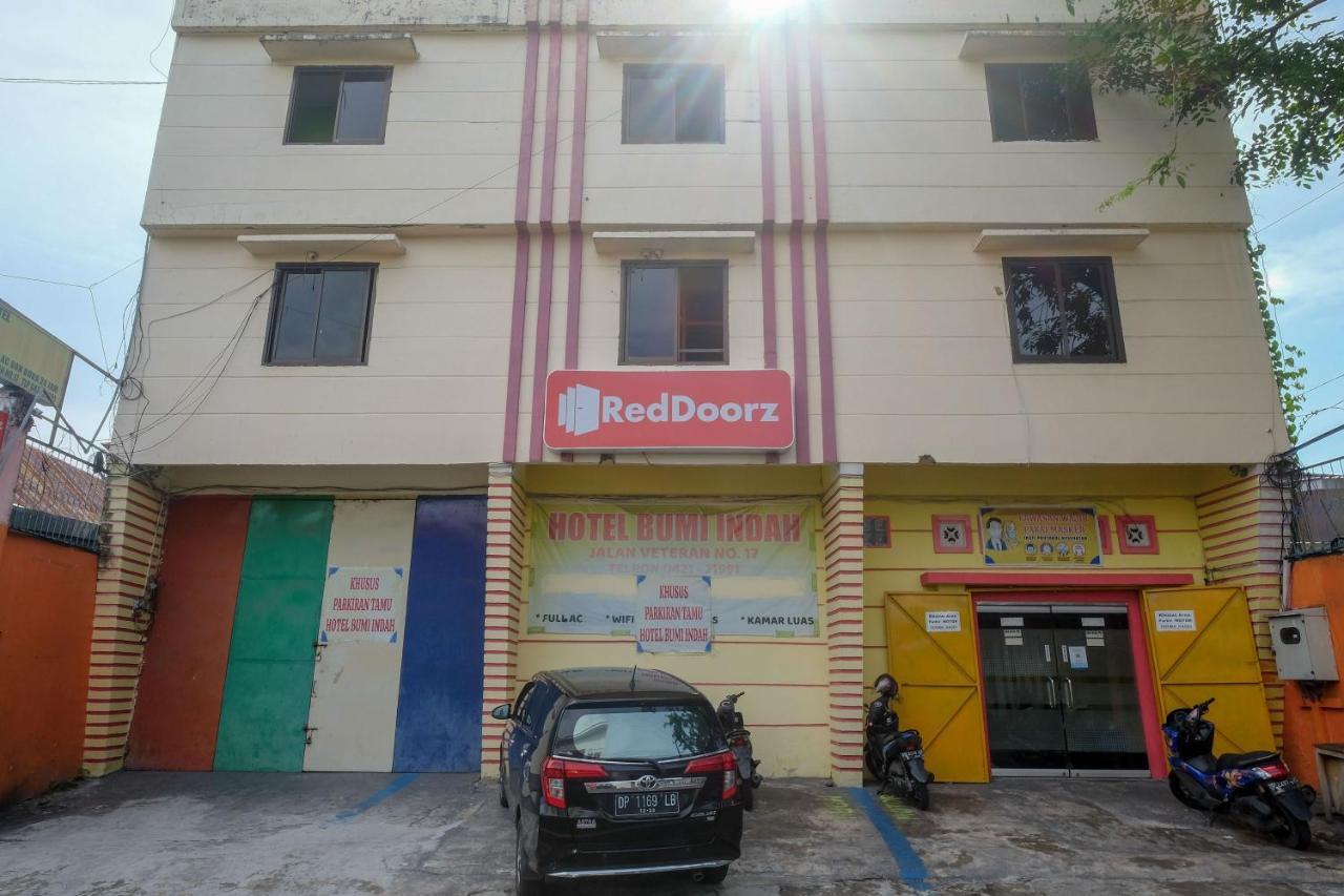 Reddoorz Near Pelabuhan Nusantara Parepare Extérieur photo