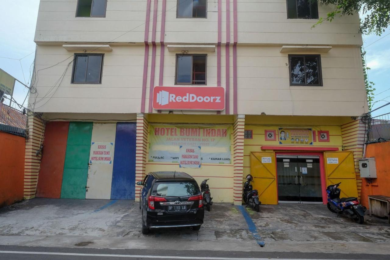 Reddoorz Near Pelabuhan Nusantara Parepare Extérieur photo